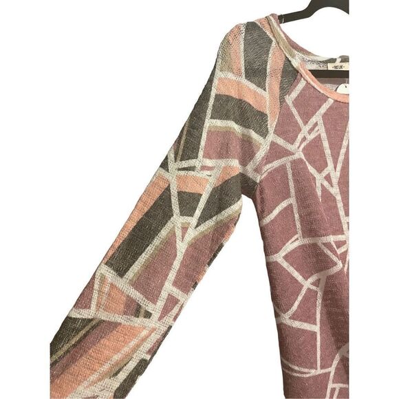 First Love lightweight sweater - Picture 5 of 9